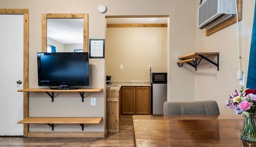 Comfort Studio Suite, 1 Bedroom, Roll-in Shower