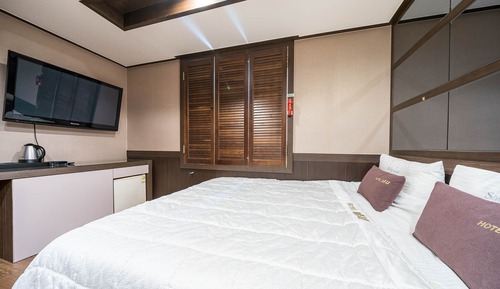 Standard Double Room, 1 Bedroom, Non Smoking, City View