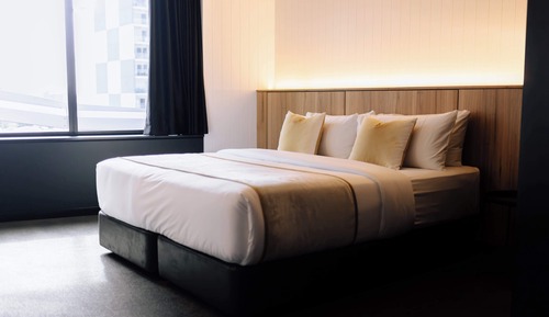 Classic Studio, 1 King Bed