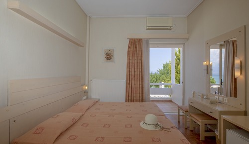 Classic Double or Twin Room, 1 Double or 2 Twin Beds, Sea View