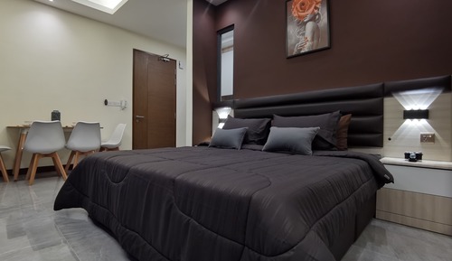 Premium Studio, 1 Queen Bed, Bathtub, City View