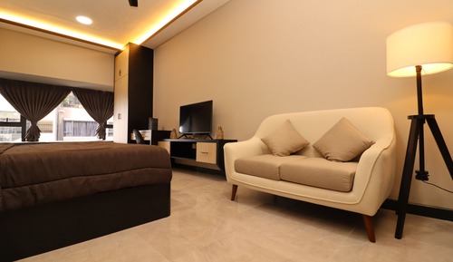 Superior Studio, 1 Queen Bed, Bathtub