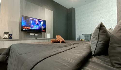 Superior Studio, 1 King Bed, Bathtub, City View