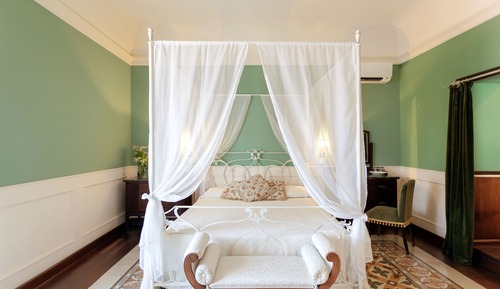 Baldacchino Junior Suite