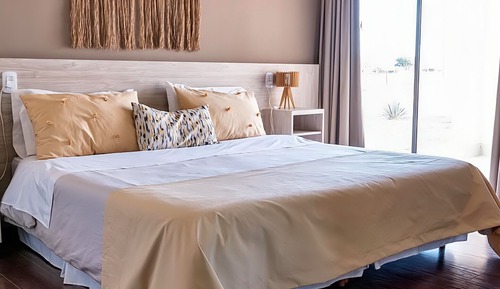 Deluxe Suite, Vineyard View