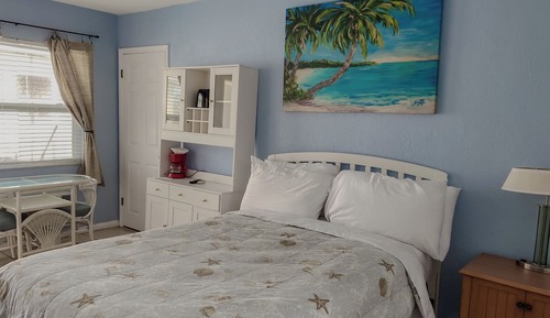 Standard Studio, 1 Queen Bed