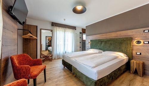 Deluxe Double or Twin Room, Balcony