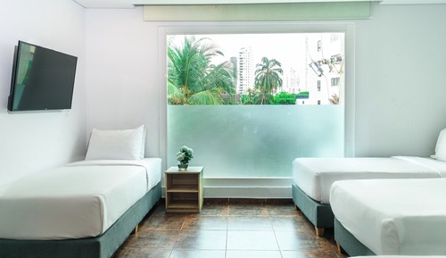 Standard Quadruple Room, City View