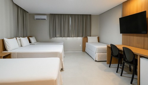 Family Room, 1 Bedroom