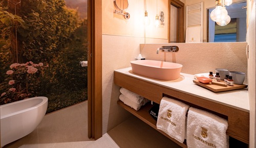 Junior Room, Hot Tub, Garden View