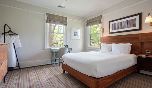 Executive Queen Suite, 1 Queen Bed with Sofa Bed