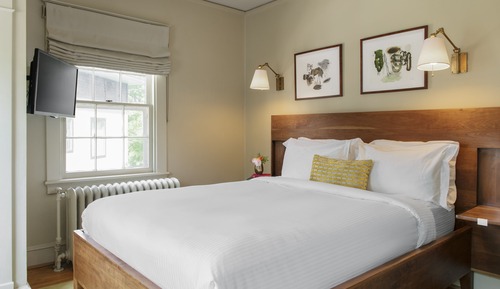 Traditional Queen Suite, 1 Queen Bed with Sofa Bed