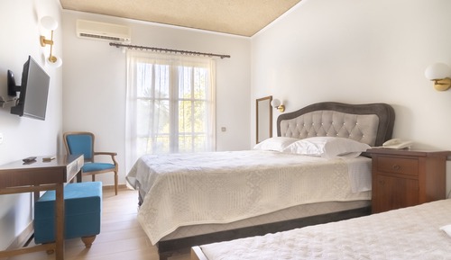 Deluxe Double Room, Garden View