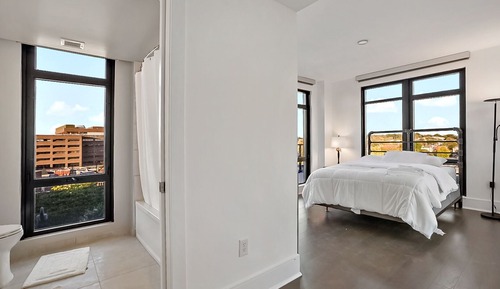 Exclusive Penthouse, 2 Queen Beds, 2 Bathrooms, City View