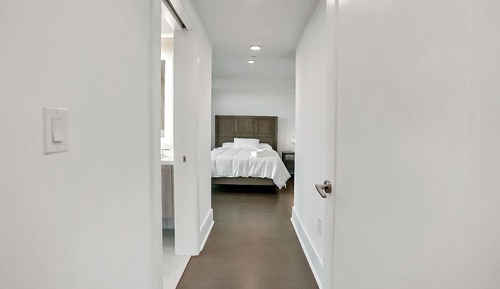 Luxury Penthouse, City View