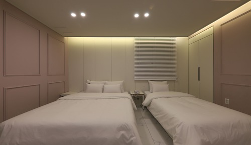 Premium Twin Room