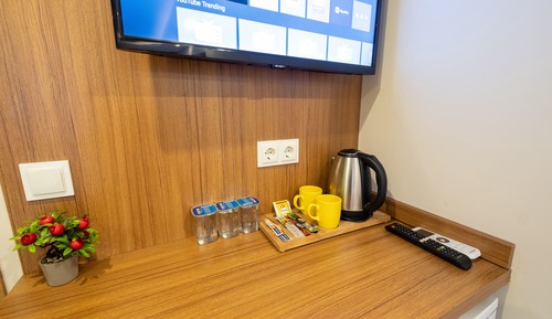 Economy Triple Room, No Windows