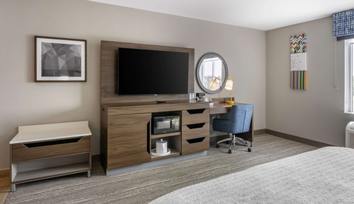 Room, 2 Queen Beds, Non Smoking (Walk-In Shower)