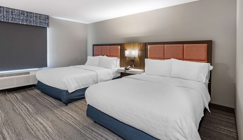 Room, 2 Queen Beds, Accessible, Bathtub (Mobility & Hearing)