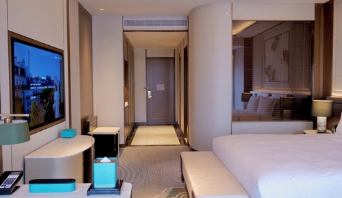 Superior Room, 1 King Bed