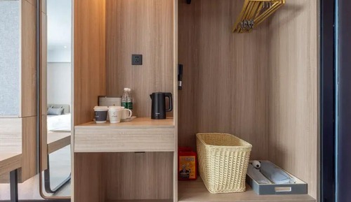 Deluxe Single Room, 1 Queen Bed
