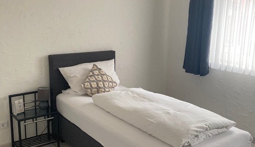 Classic Single Room