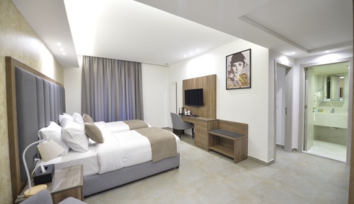 Economy Studio Suite