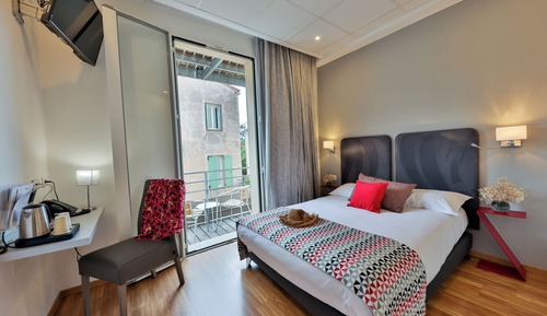 Petite chambre double économique avec balcon