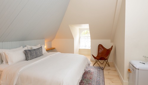 Room 4: Pat's Lofty King