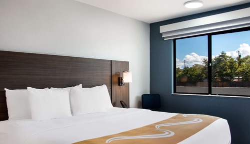 Standard Room, 1 King Bed, Non Smoking