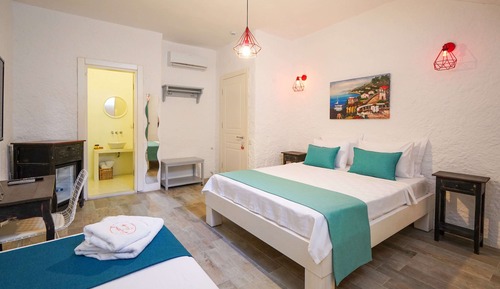 Economy Room