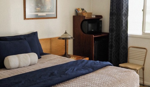 Classic Room, 1 King Bed