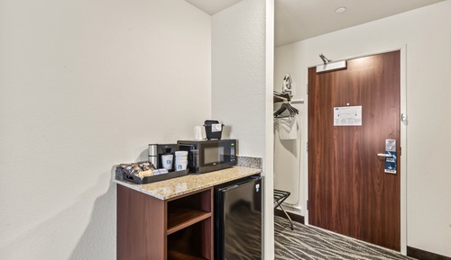 Room, Non Smoking (Two Queen Guestroom)
