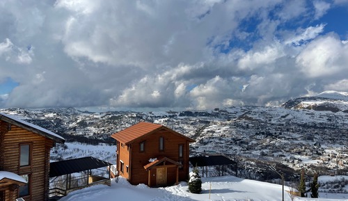 Executive Villa, Smoking, Valley View