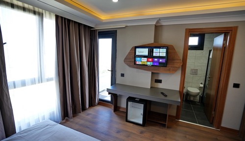 Deluxe Double Room with Balcony