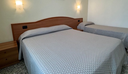 Family Triple Room, Partial Sea View