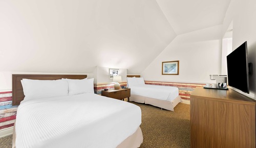 Standard Room, 2 Double Beds, Non Smoking
