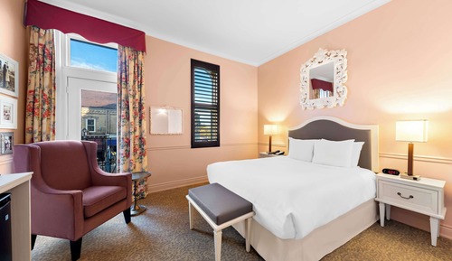 Standard Room, 1 Queen Bed, Non Smoking