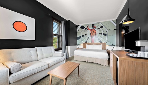 Suite, 1 King Bed, Non Smoking