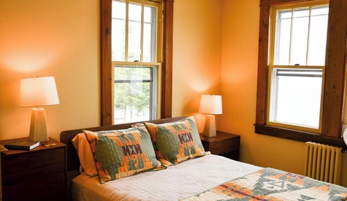 Deluxe Room, 1 Queen Bed, Lake View