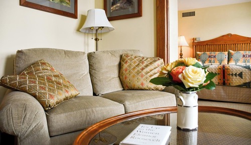 Deluxe Suite, Lake View