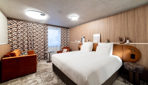 Executive Room, 1 King Bed with Sofa bed (Family)