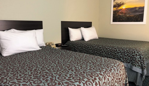 Family Suite with 2 Queen Beds, 1 Sofa Bed and Kitchenette