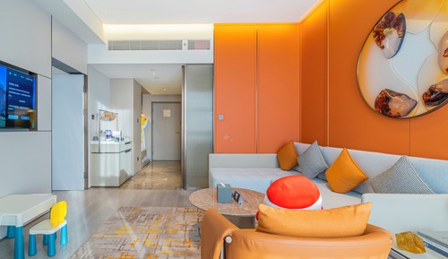 Executive Family, No Smoking