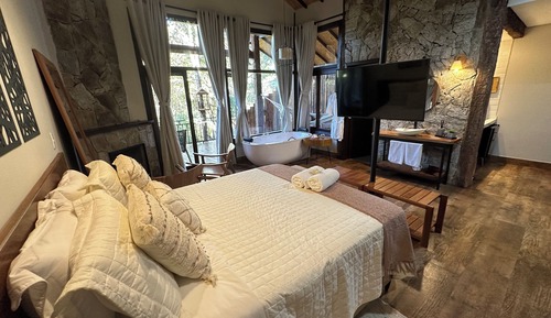 Exclusive Room