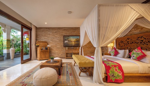 Suite with Garden View