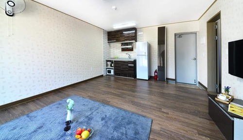 Basic Room, 1 Bedroom (B301)