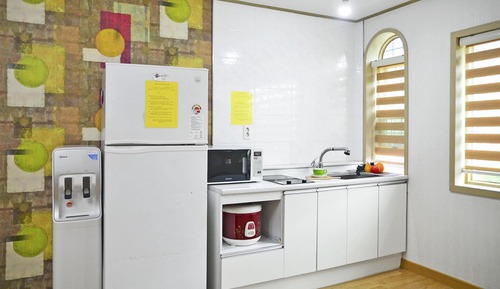 Basic Room, 1 Bedroom (Yarow 203)