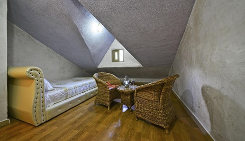 Basic Room, 1 Bedroom (Camomile 207)