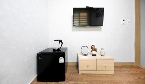 Basic Room, 1 Bedroom (104 ( No cooking ))